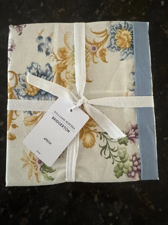 Williams Sonoma Bridgerton Apron NWT! - Picture 2 of 4